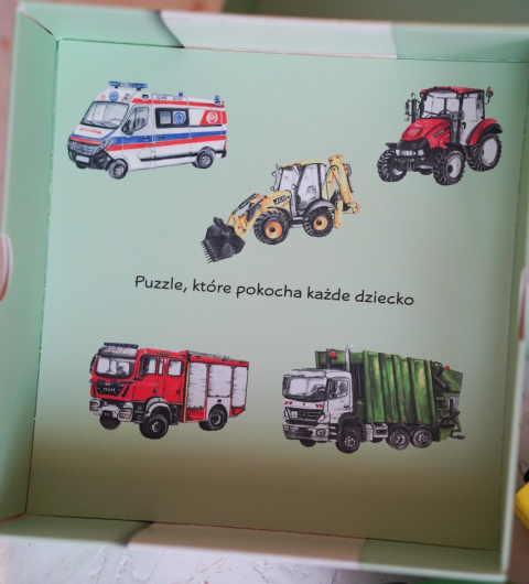 Puzzle 4-elementowe pojazdy, realistyczne malowane ilustracje Puzzle 4-elementowe pojazdy, realistyczne malowane ilustracje